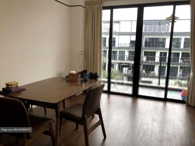 Village @ Pasir Panjang D5, Condominium