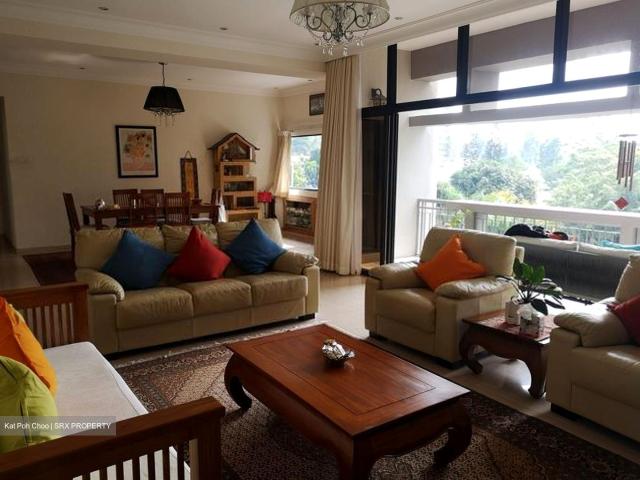 Village Tower D10, Condominium