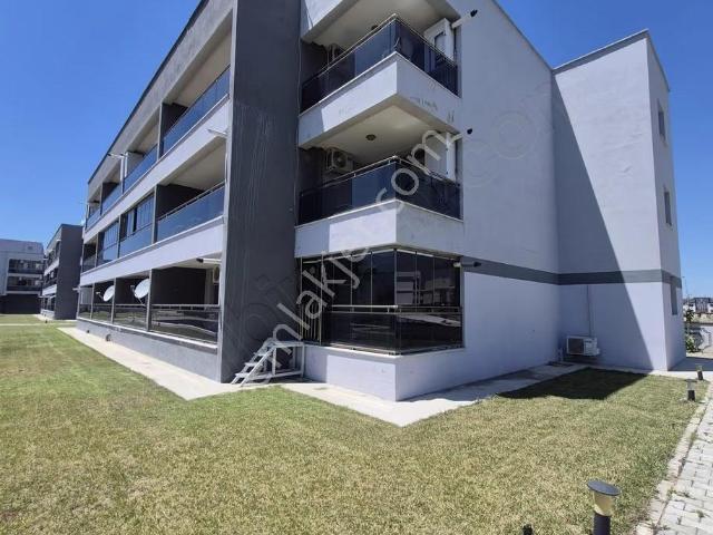 Villalar Bölgesinde 1+1 Havuzlu Eşyalı Satılık Hesaplı Daire