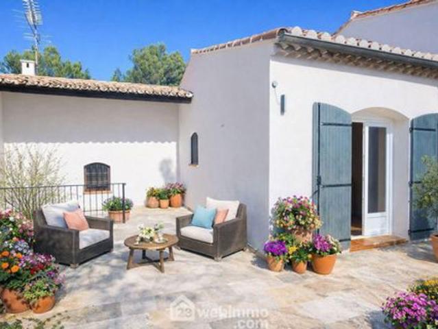 Villas 121m² Vernègues
