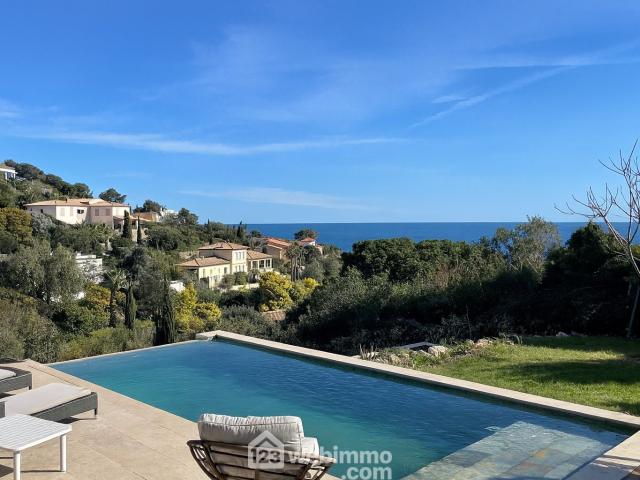 Villas 160m² Les Issambres, 83380 Roquebrune sur Argens, France