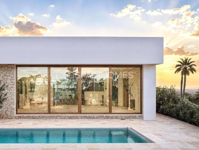 Villas con piscina cerca de la playa en Villamartín Orihuela