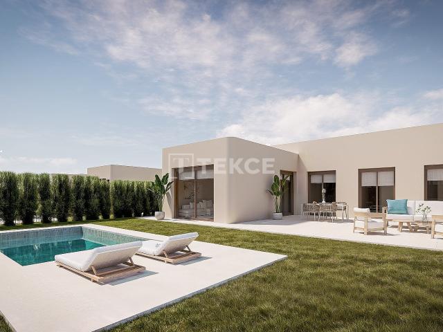 Villas Contemporáneas con Vistas al Golf en Corvera