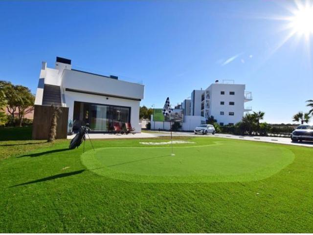 VILLAS DE OBRA NUEVA EN EL CAMPO DE GOLF DE CONDADO DE ALHAMA