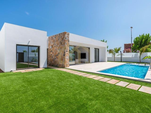 VILLAS DE OBRA NUEVA EN LOS ALCAZARES