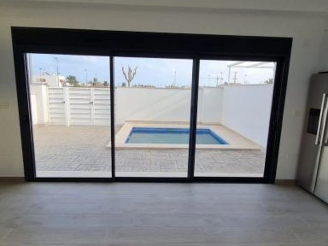 VILLAS DE OBRA NUEVA EN ORIHUELA COSTA