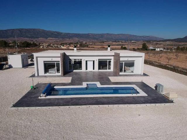 VILLAS DE OBRA NUEVA EN PINOSO