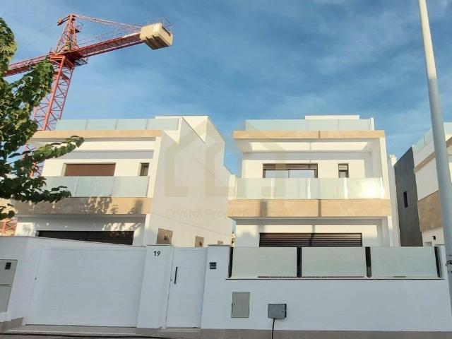 VILLAS DE OBRA NUEVA EN SAN PEDRO DEL PINATAR