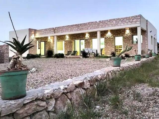 Villas de luxe à louer à Sidi Kaouki. 1 Pièce. Environnement calme avec vue sur la mer et double vitrage