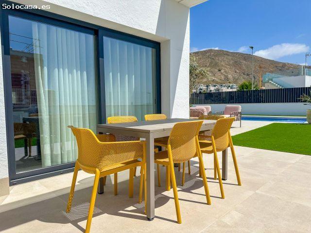 Villas de lujo con vistas al mar y al skyline de Benidorm