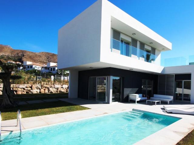 Villas nueva construcción con amplia parcela en Finestrat Sierra cortina