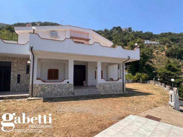 Villa/villetta in vendita a Gioiosa Marea