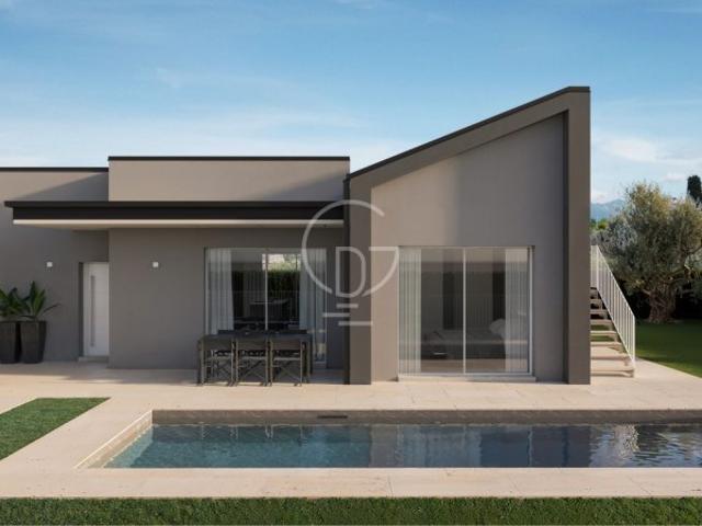 Villa/villetta in vendita a Moniga del Garda piazza San Martino