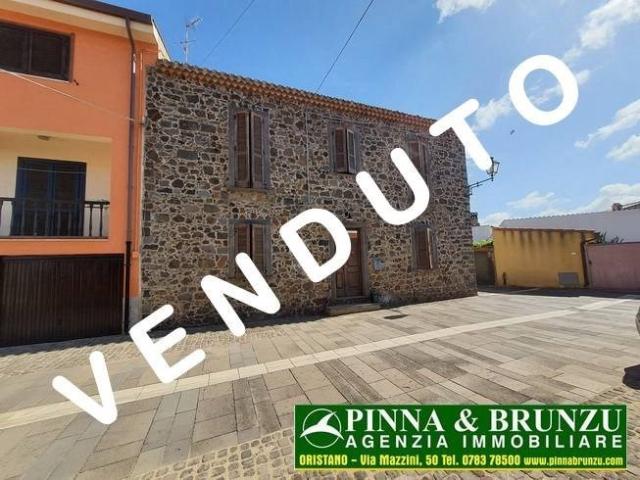 Villa/villetta in vendita a Narbolia via grazia deledda