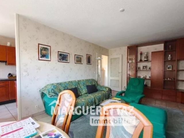 Ville la Grand: Spacieux T4 de 91 m² avec extérieur et garage double
