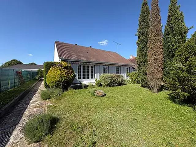 Villemandeur 45700 Achat / Vente maison 4 pièces t4 au dernier étage parking