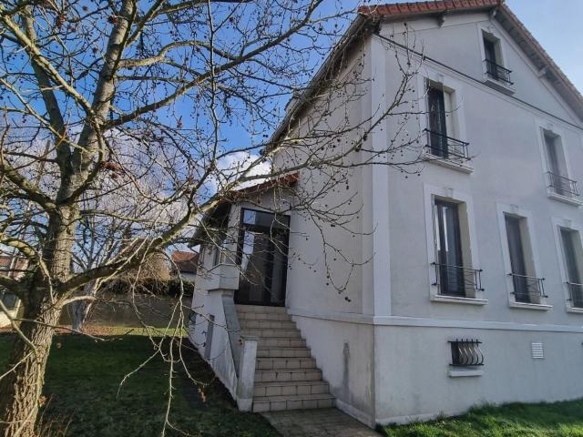 VILLEMOMBLE ÉPOQUE