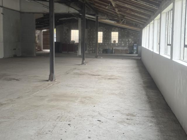 VILLEMOMBLE QUARTIER ÉPOQUE HANGAR D'ACTIVITE OU DE STOCKAGE