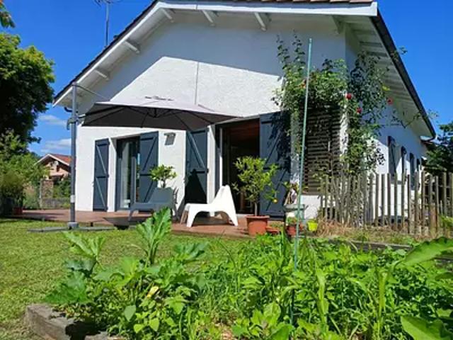 Villenave d'Ornon 33140 Location appartement 1 pièce t1 au dernier étage