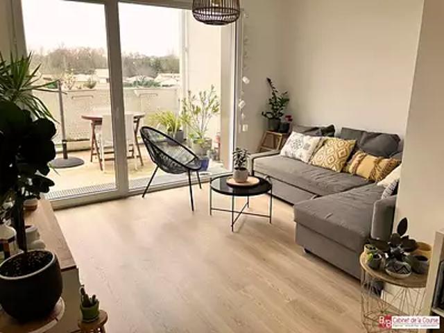 Villenave d'Ornon 33140 Location appartement 4 pièces t4 au dernier étage parking