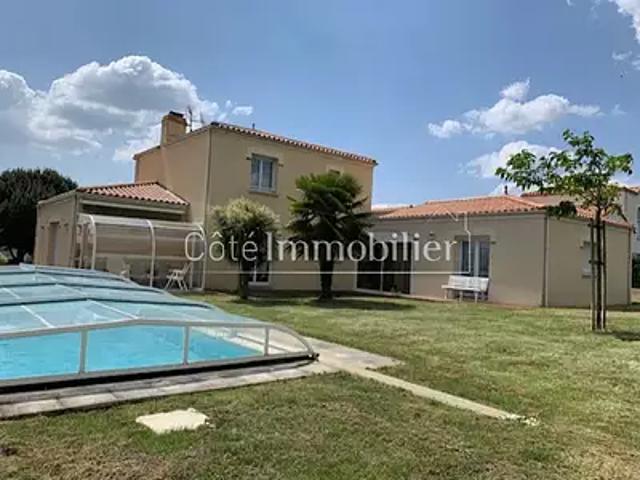 Villeneuve en Retz 44580 Achat / Vente maison 7 pièces t7 au dernier étage