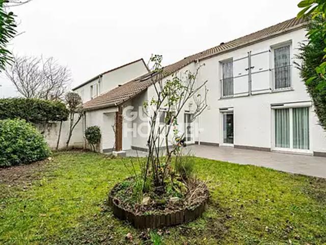 Villeneuve la Garenne 92390 Achat / Vente maison 7 pièces t7 au dernier étage parking