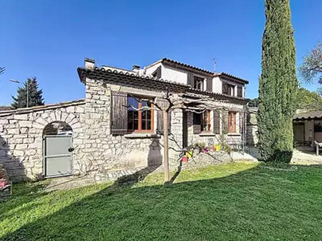 Villeneuve lès Avignon 30400 Achat / Vente maison 5 pièces t5 piscine