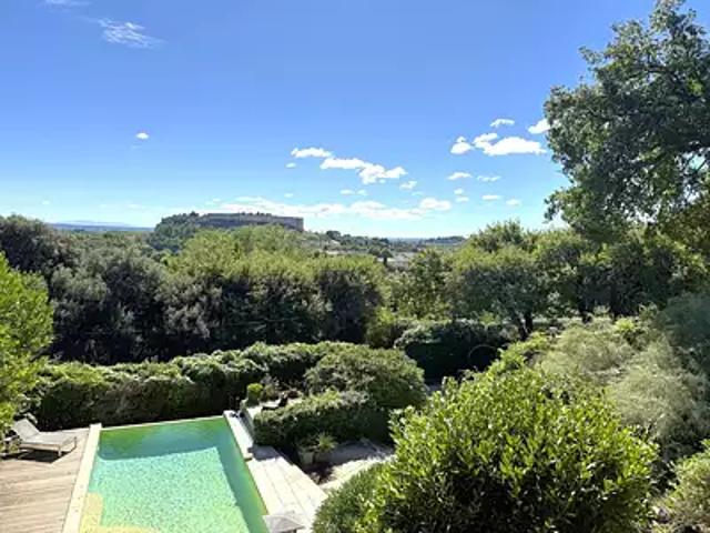 Villeneuve lès Avignon 30400 Achat / Vente maison 6 pièces t6 au dernier étage parking