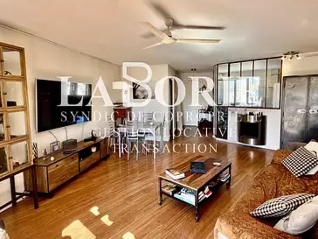 Villeneuve lès Avignon 30400 Achat / Vente appartement 3 pièces t3 au dernier étage