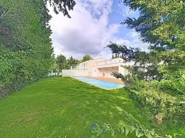 Villeneuve lès Avignon 30400 Achat / Vente appartement 4 pièces t4 parking