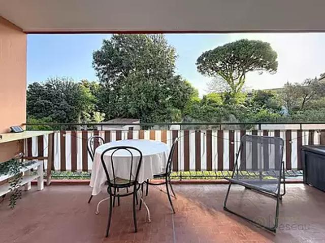 Villeneuve Loubet 06270 Achat / Vente appartement 1 pièce t1 au dernier étage piscine