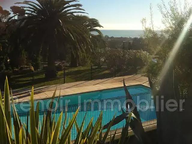 Villeneuve Loubet 06270 Location appartement 2 pièces t2 piscine terrasse