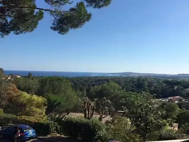 Villeneuve Loubet 06270 Location appartement 3 pièces t3 au dernier étage
