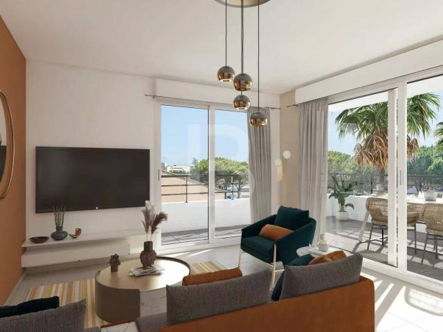 Villeneuve Loubet, 3 pièces Dernier Etage, Terrasse et Vue Mer