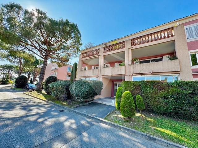 VILLENEUVE LOUBET VAUGRENIER PRÉSIDENCE Appartement 3 pièces