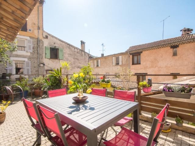 VILLENEUVE LOUBET APPARTEMENT 4 PIECES DE 80M2 A VENDRE EXCELLENT ÉTAT TERRASSE 40M2 PROCHE COMMODITÉS
