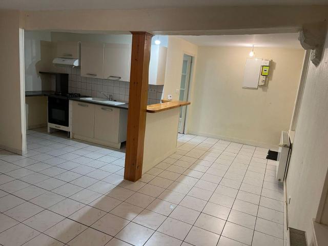 Villeneuve sur Yonne Location Maison 89