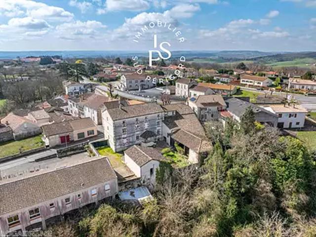 Villeneuve sur Lot 47300 Achat / Vente maison 7 pièces t7 au dernier étage cave
