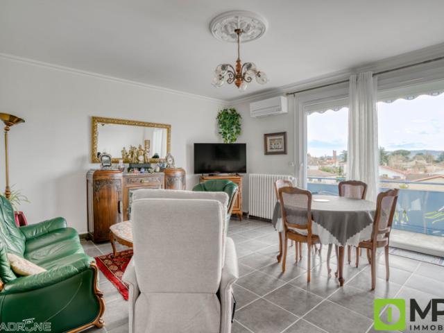 VILLENEUVE SUR LOT, Appartement 110m2, 4 chambres, balcon