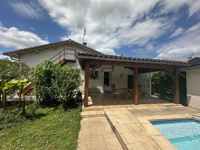Villeneuve sur Lot proche centre ville maison plain pied ave