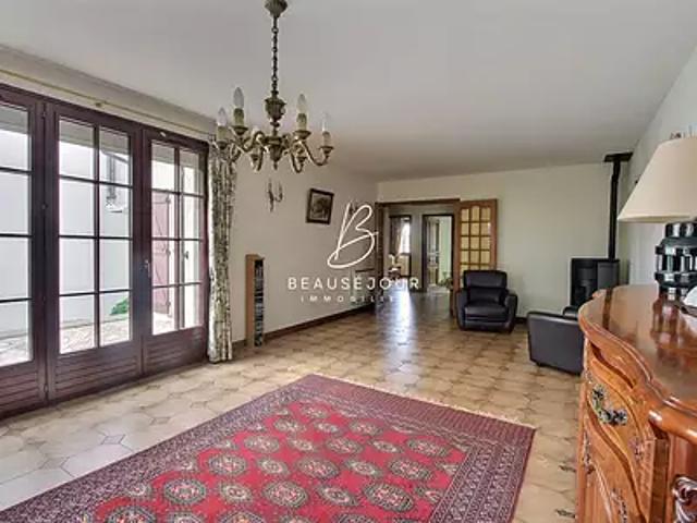 Villeneuve Saint Georges 94190 Achat / Vente maison 9 pièces t9 au dernier étage terrasse