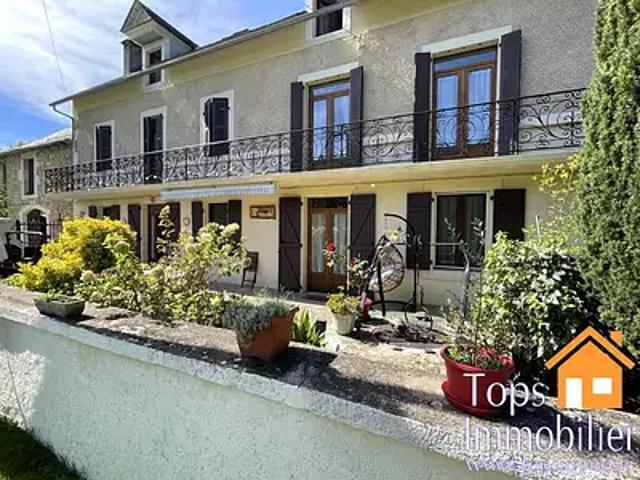 Villeneuve 12260 Achat / Vente maison 10 pièces t10 terrasse balcon