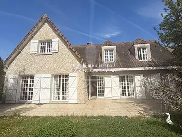 Villennes sur Seine 78670 Achat / Vente maison 7 pièces t7 au dernier étage piscine