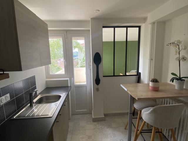 Villeboeuf Les Hauts/Saint Étienne: Bel appartement type F4