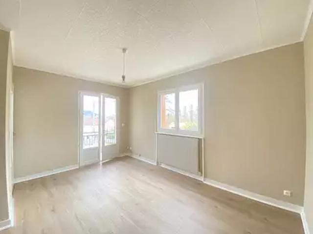 Villebon sur Yvette 91140 Location appartement 1 pièce t1 au dernier étage