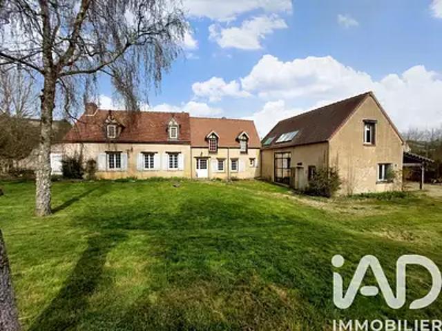 Villechétive 89320 Achat / Vente maison 8 pièces t8 parking