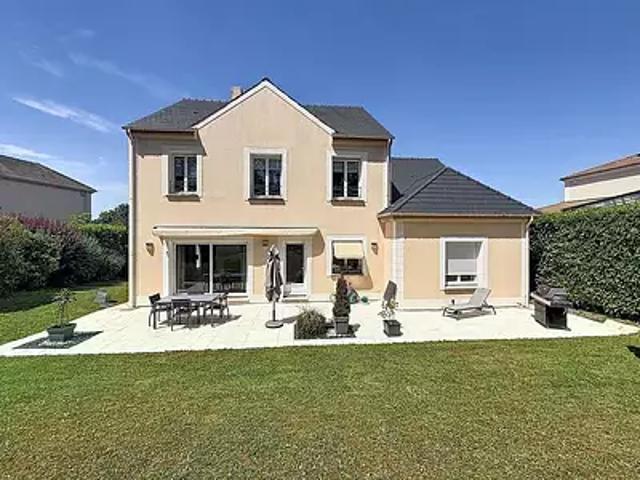Villecresnes 94440 Achat / Vente maison 7 pièces t7 jardin terrasse