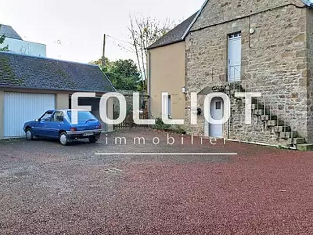 Villedieu les Poêles Rouffigny 50800 Achat / Vente immeuble parking