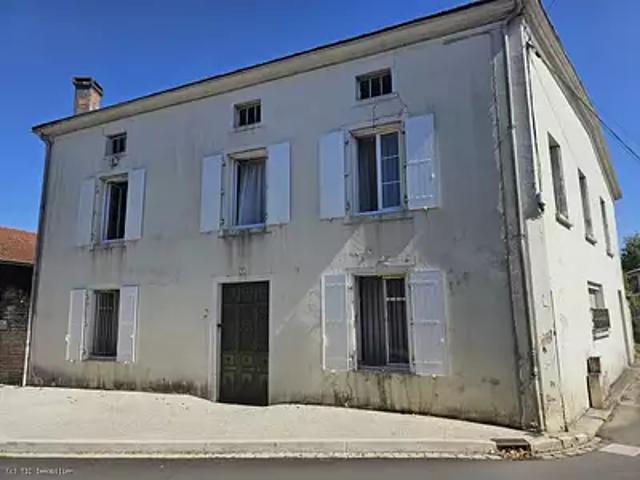 Villefagnan 16240 Achat / Vente maison 10 pièces t10 parking