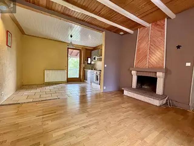 Villefranche de Rouergue 12200 Achat / Vente maison 3 pièces t3 au dernier étage terrasse